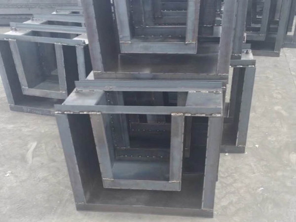 U型槽模具